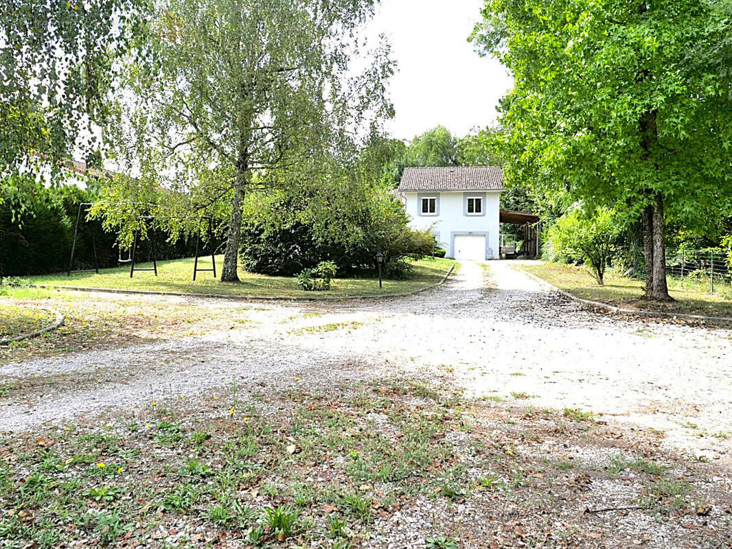 Maison à LAGNIEU