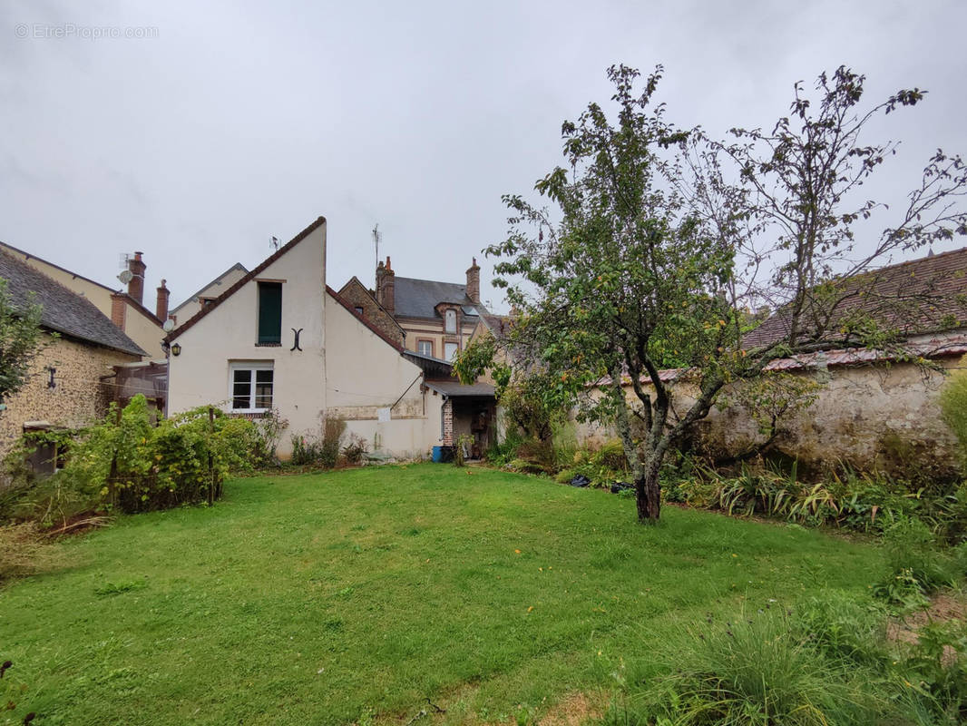 Maison à LONGNY-AU-PERCHE