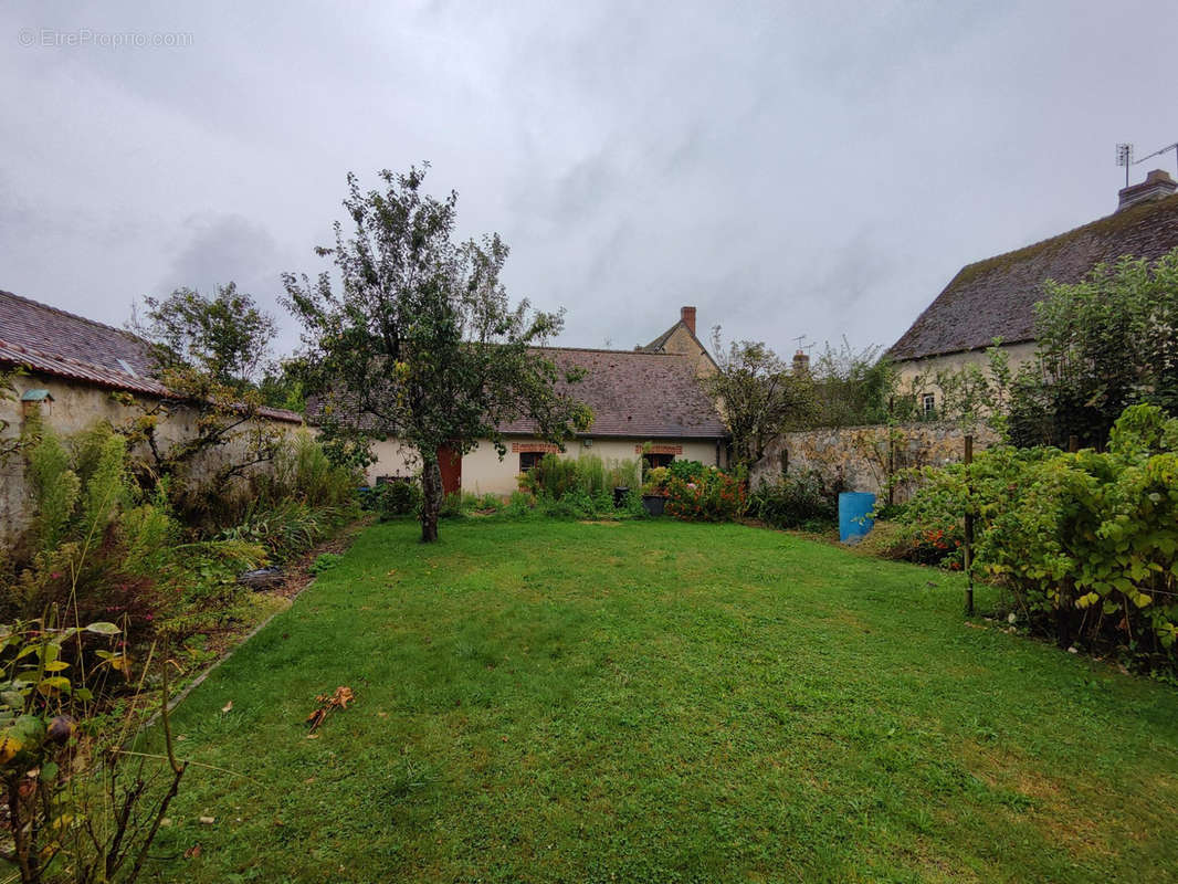 Maison à LONGNY-AU-PERCHE