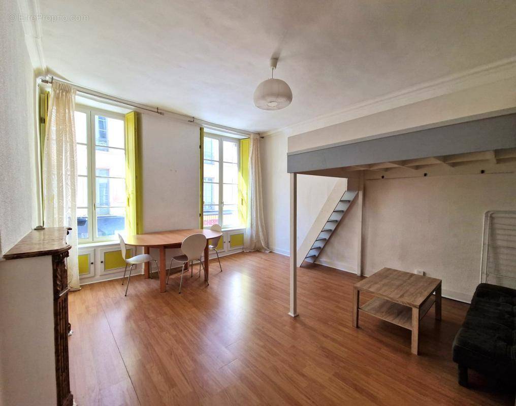 Appartement à VERSAILLES