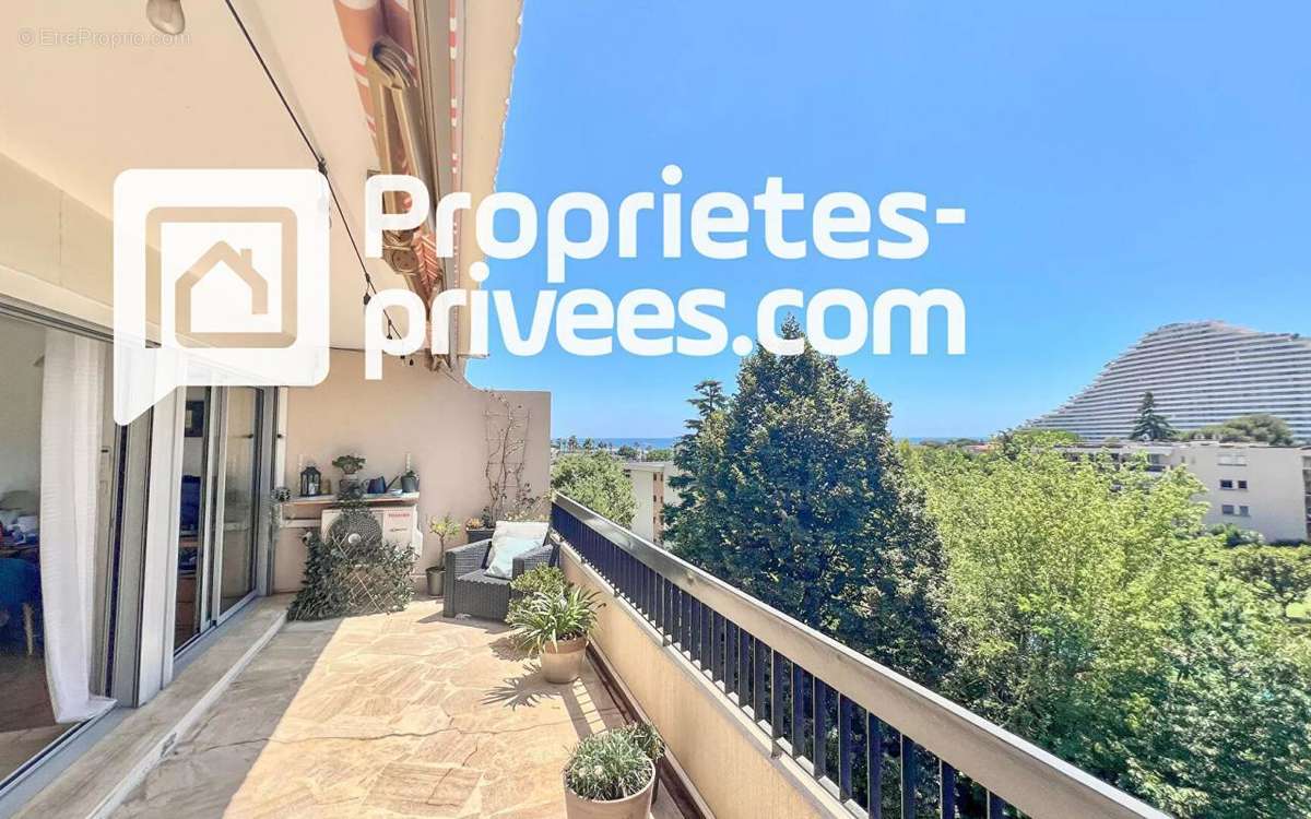 Appartement à VILLENEUVE-LOUBET