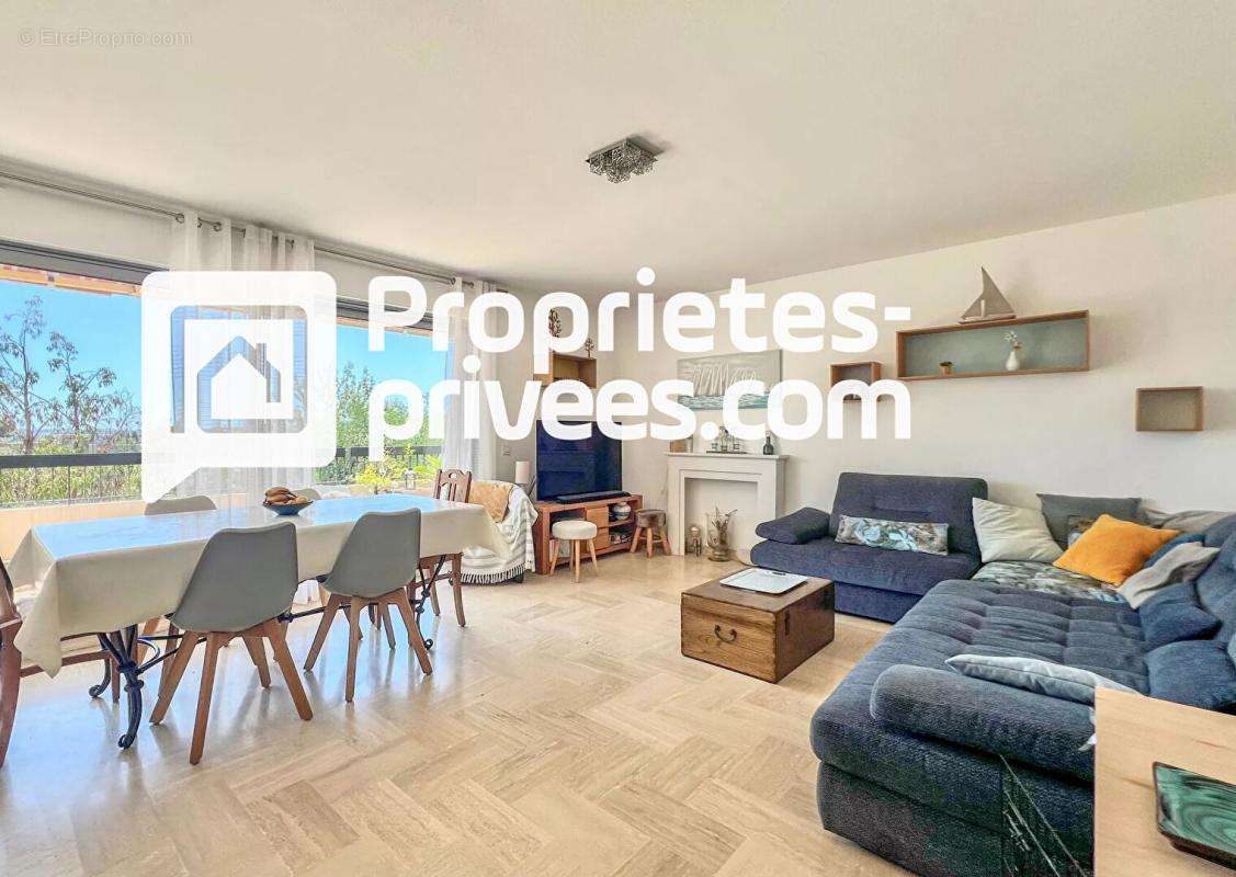 Appartement à VILLENEUVE-LOUBET