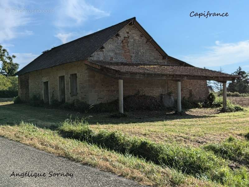 Maison à SAVIGNY-EN-REVERMONT