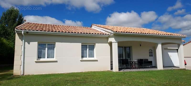 Maison à SAINTE-LIVRADE-SUR-LOT