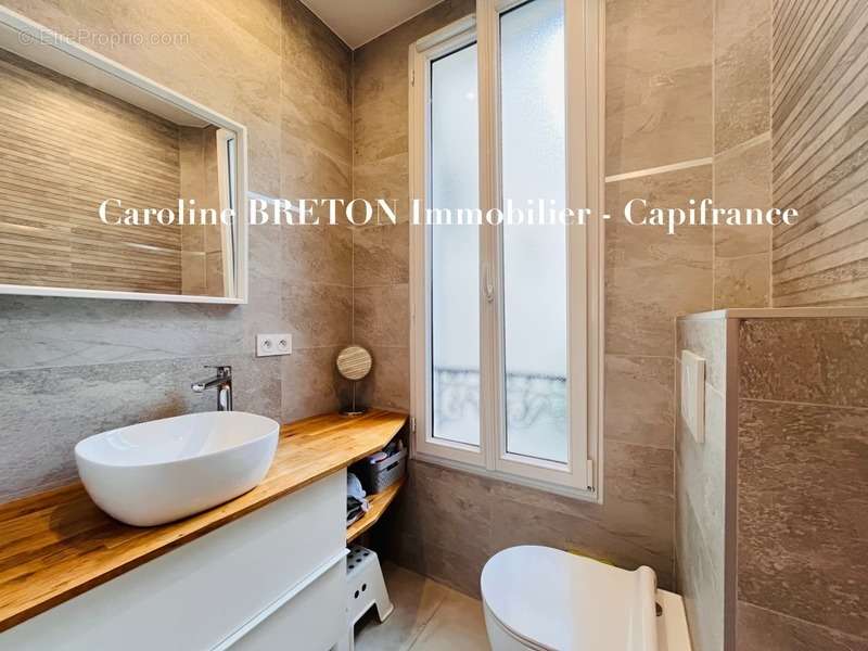 Appartement à COURBEVOIE