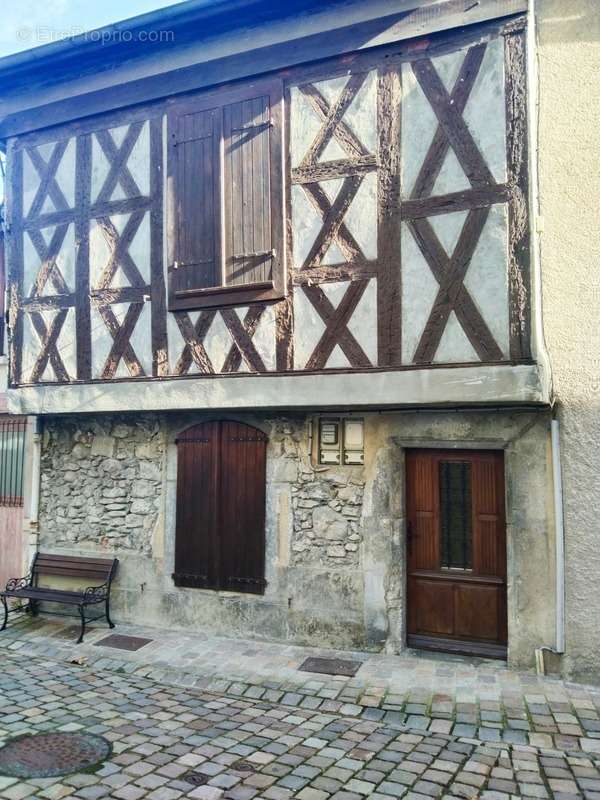 Maison à SARRANCOLIN