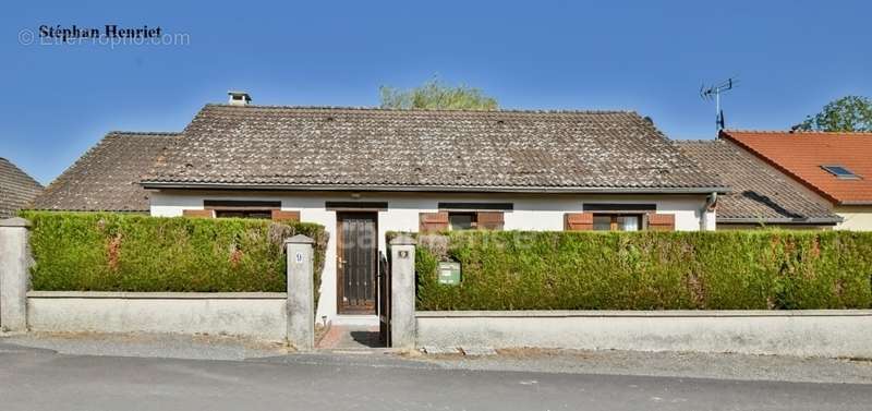 Maison à VOUZIERS