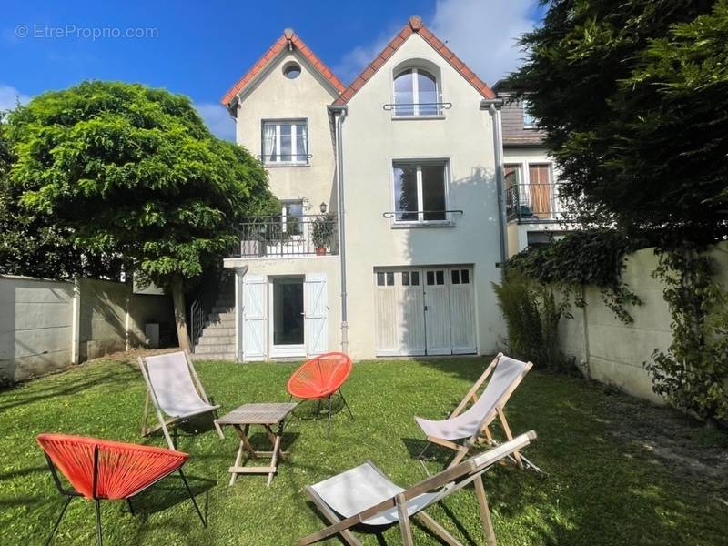 Maison à LE CHESNAY