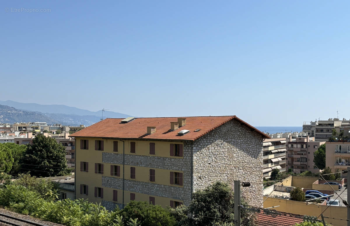 Appartement à ROQUEBRUNE-CAP-MARTIN