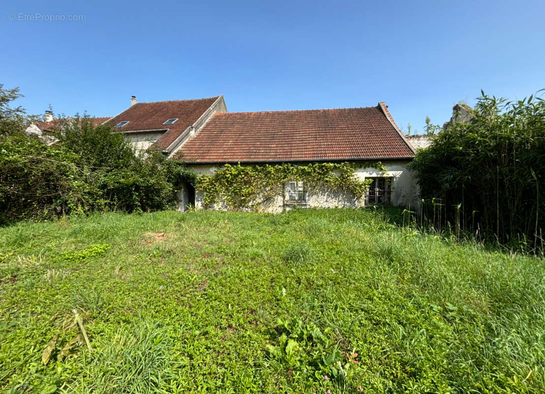 Maison à REBAIS