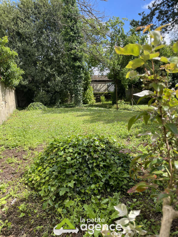 Maison à LA GUERCHE-SUR-L&#039;AUBOIS