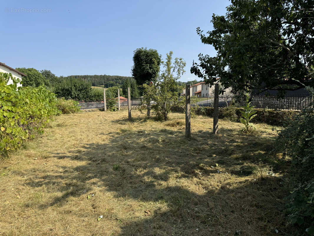 Maison à GRAZAC