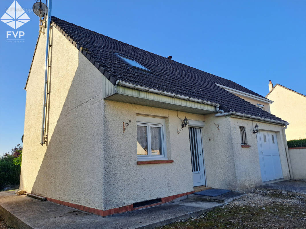 Maison à FONTAINE-LE-DUN