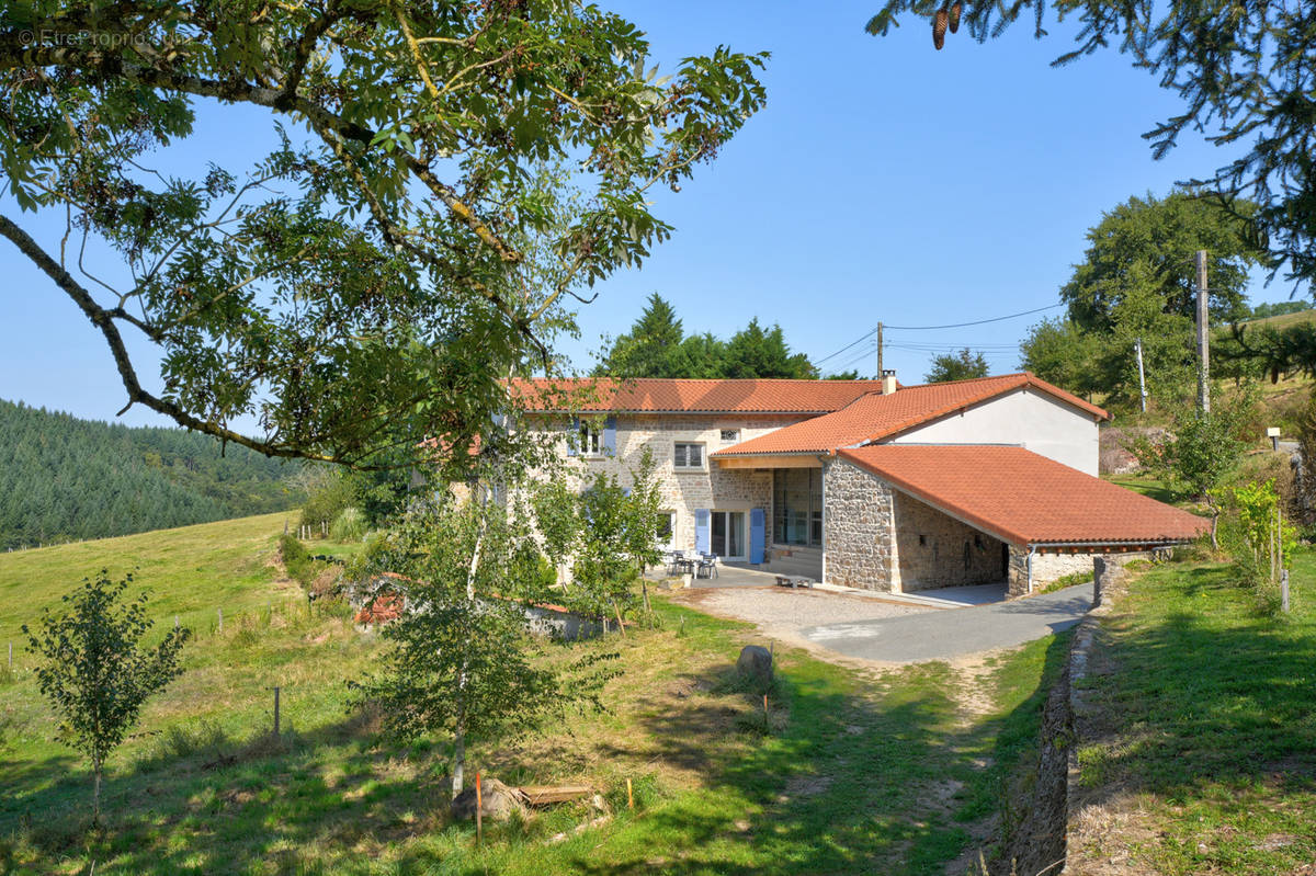 Maison à CHIRASSIMONT