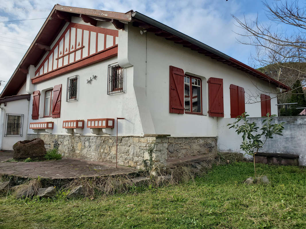 Appartement à CIBOURE