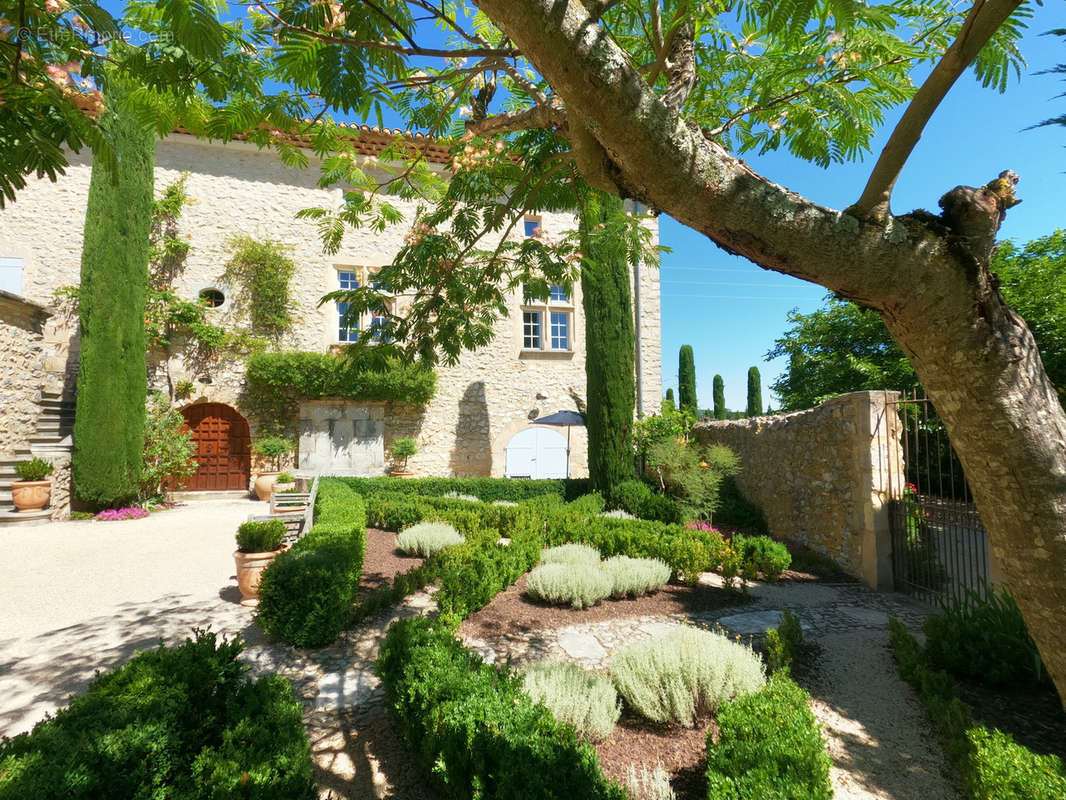 Maison à UZES