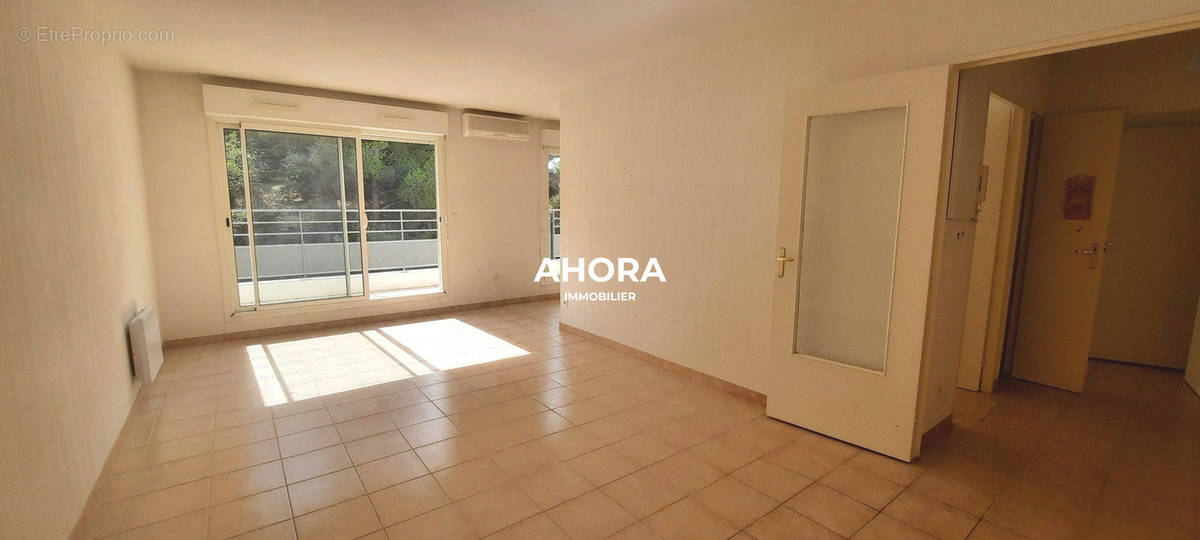 Appartement à MARSEILLE-9E