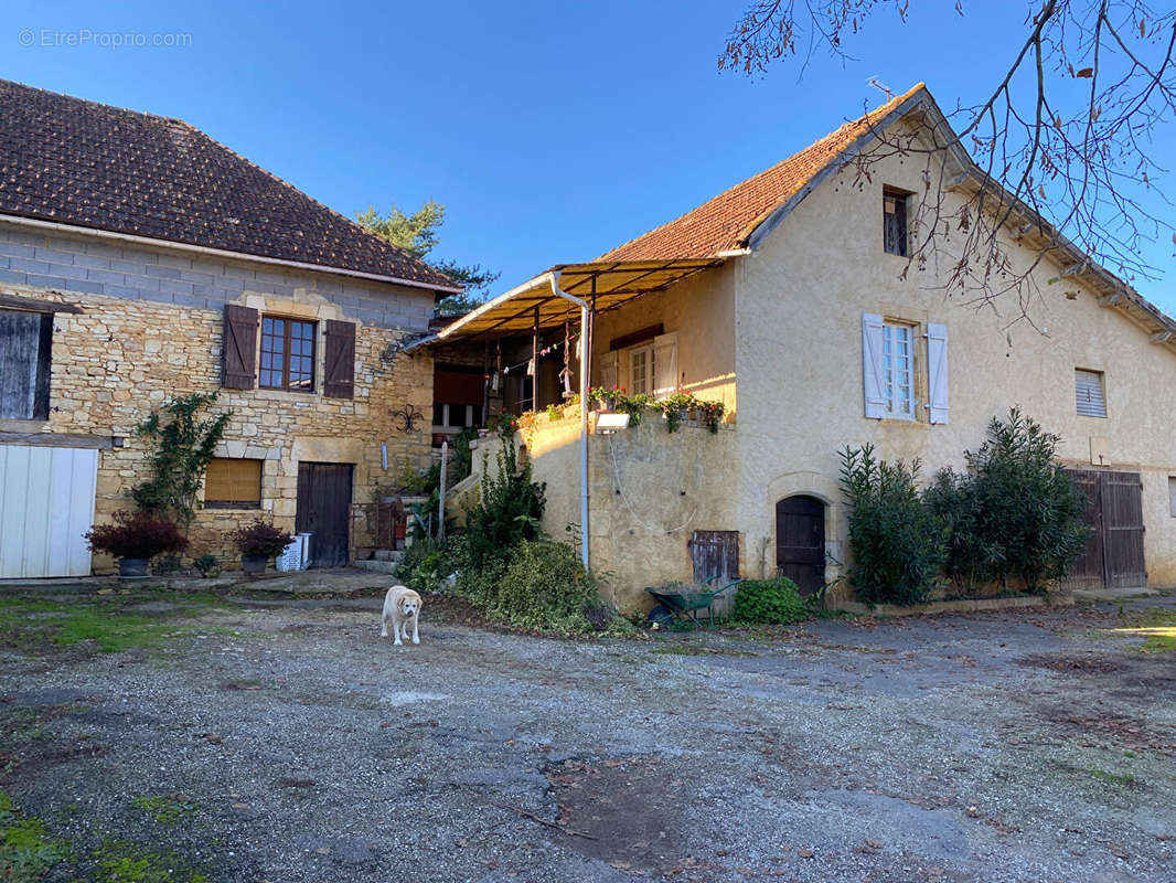 Maison à SAINT-MARTIAL-DE-NABIRAT