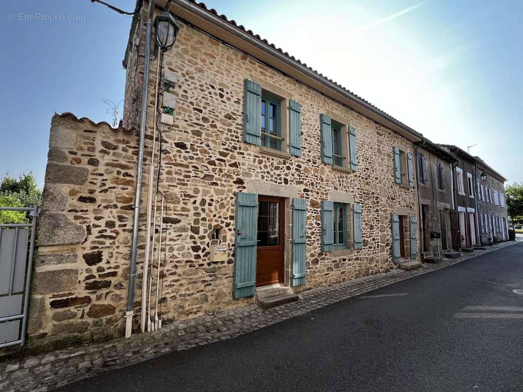 Maison à NOUIC