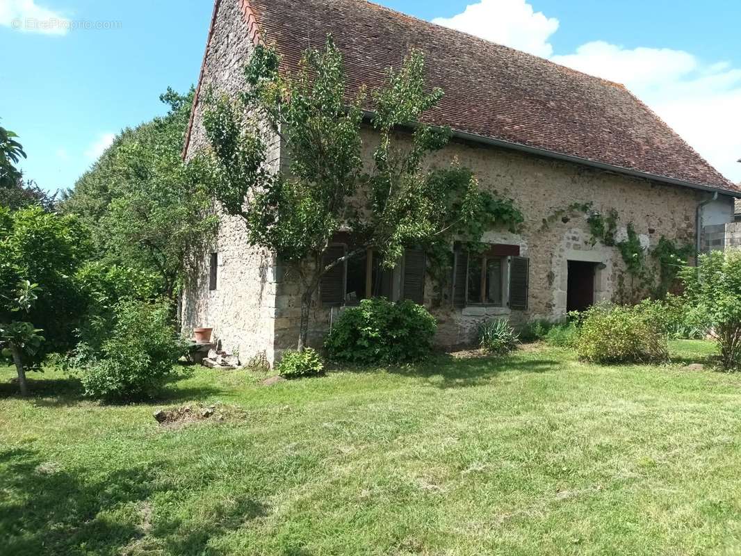 Maison à PERRECY-LES-FORGES