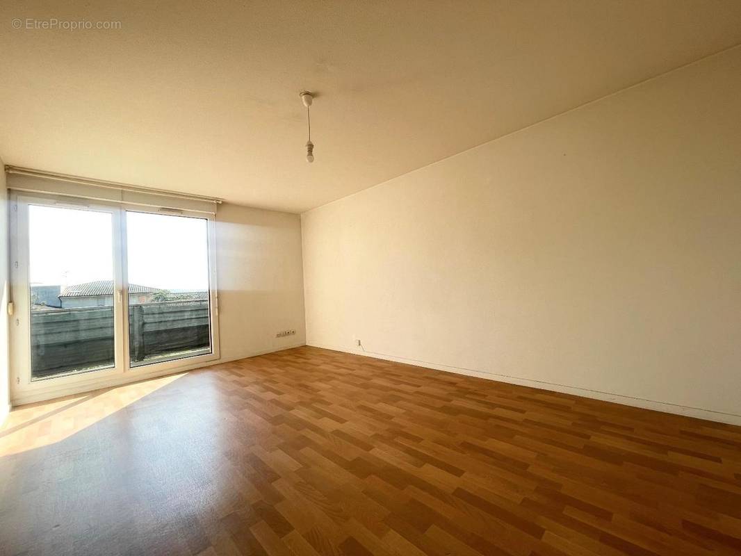   - Appartement à TOULOUSE