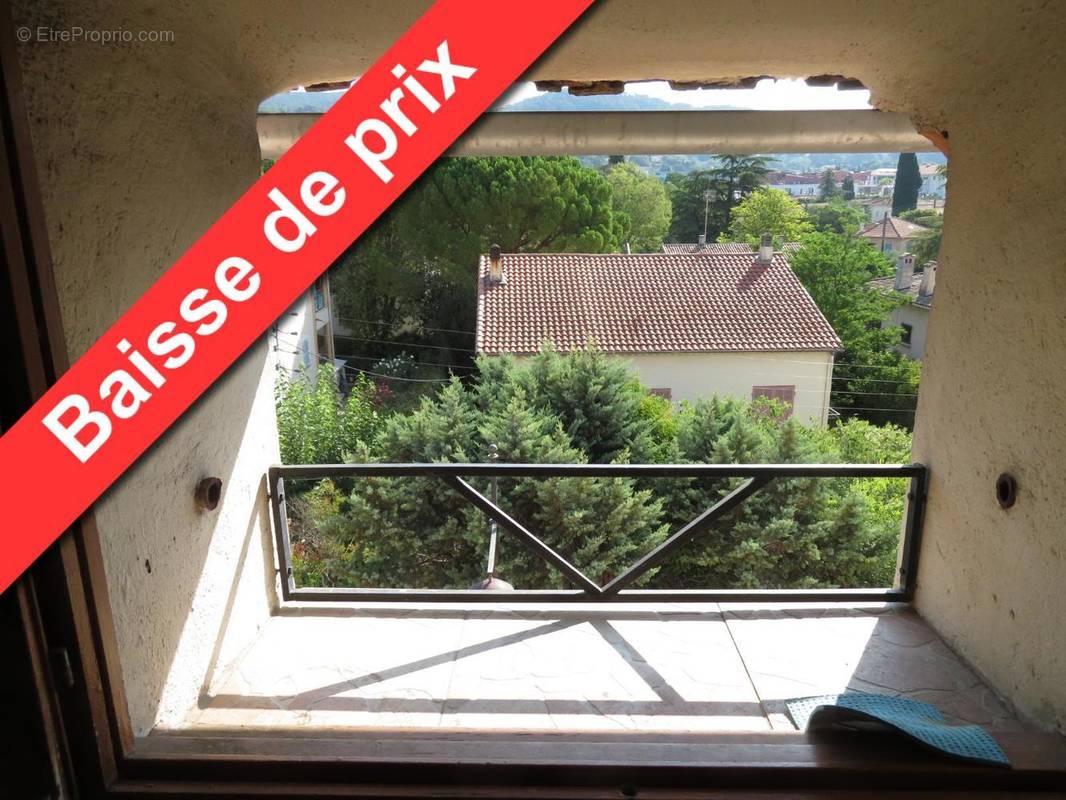   - Appartement à DRAGUIGNAN