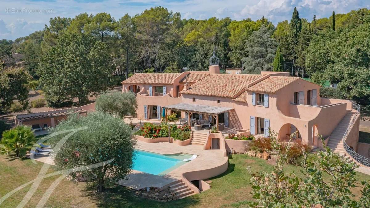 Maison à MOUGINS