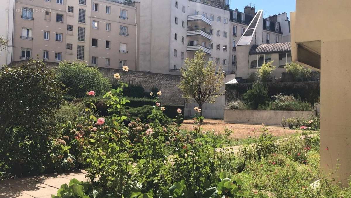 Appartement à PARIS-19E