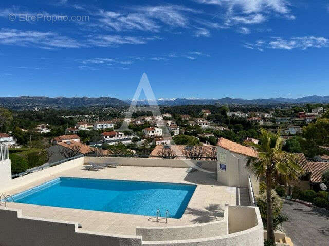 Appartement à VILLENEUVE-LOUBET