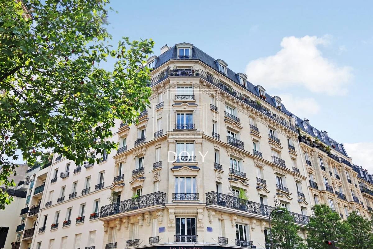 Appartement à PARIS-19E