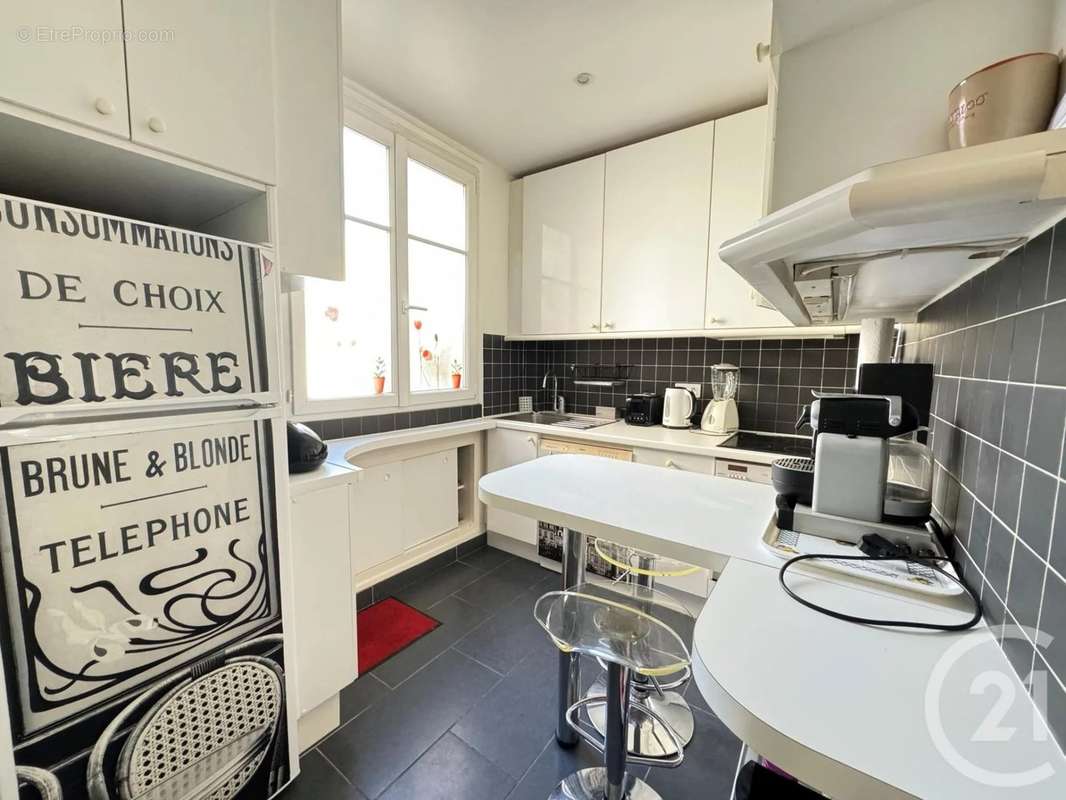 Appartement à PARIS-15E