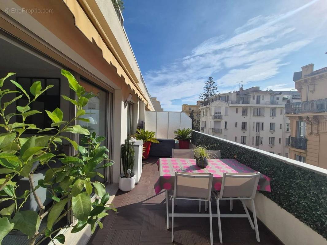 Appartement à NICE