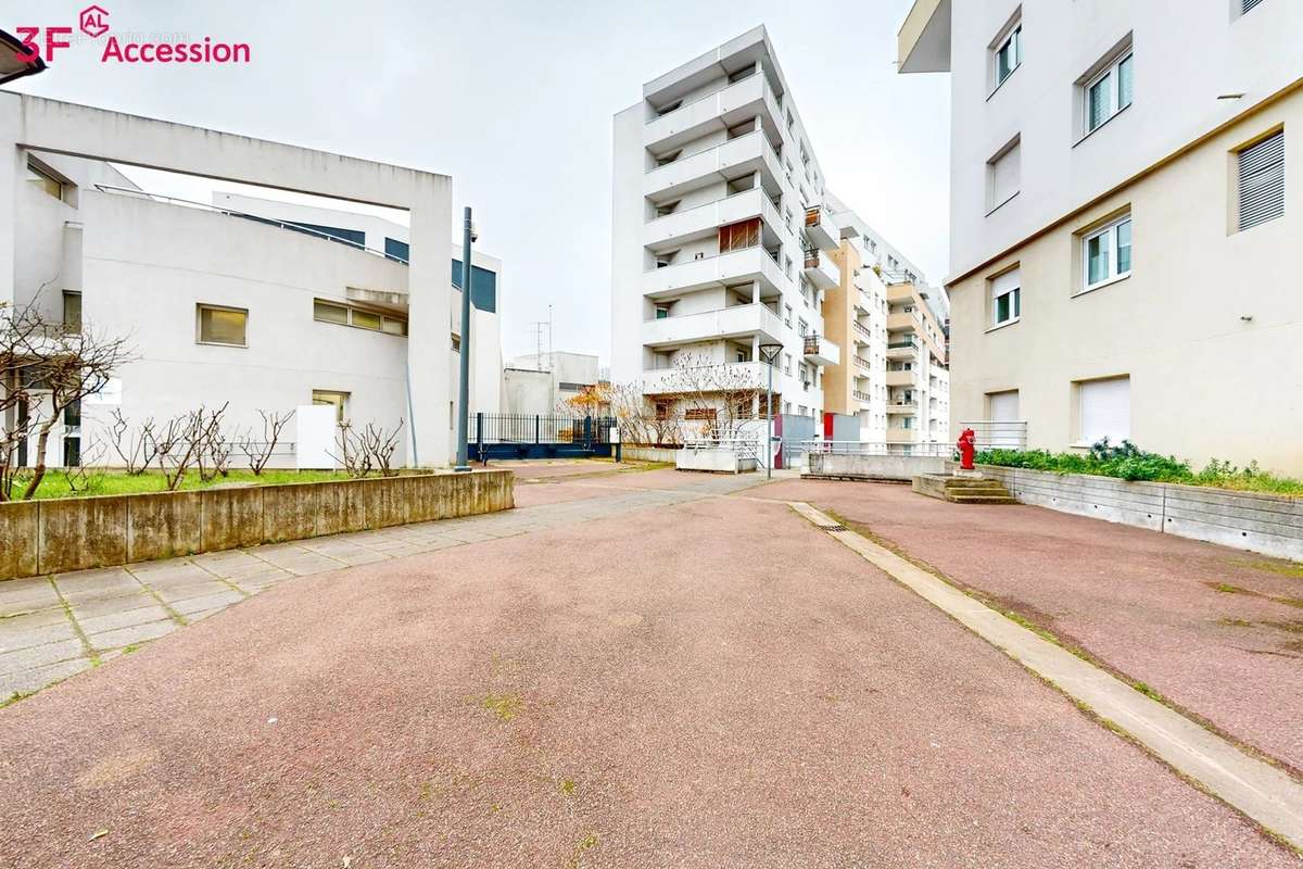 Appartement à ISSY-LES-MOULINEAUX