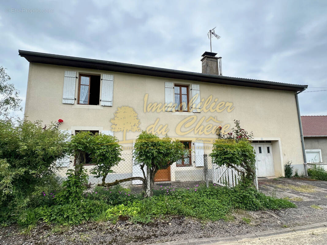 Maison à MAILLERONCOURT-SAINT-PANCRAS