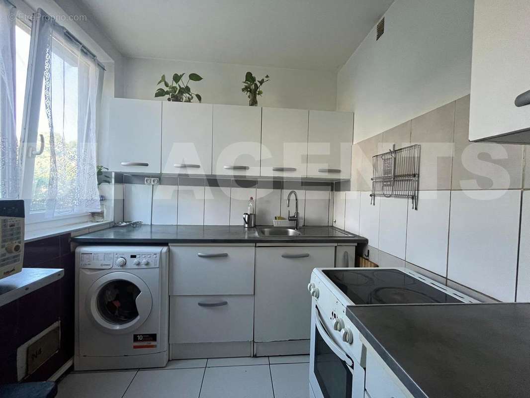 Cuisine  - Appartement à BAGNOLET