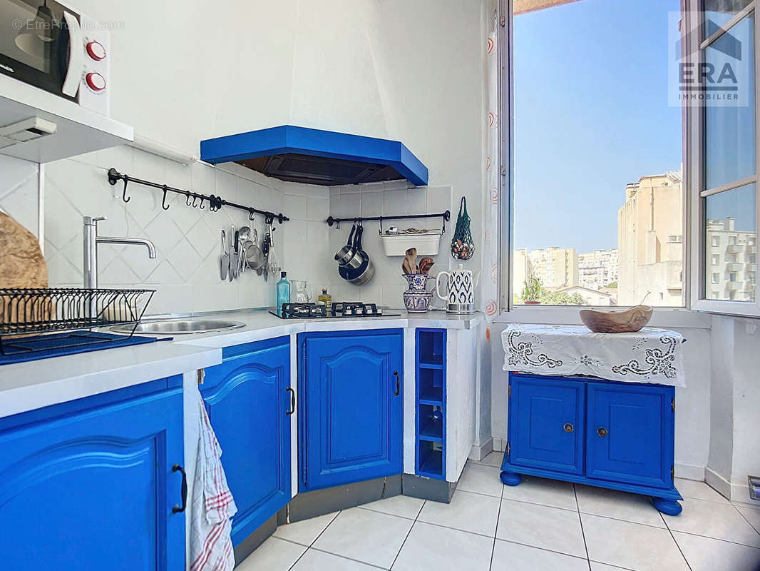 Appartement à MARSEILLE-4E