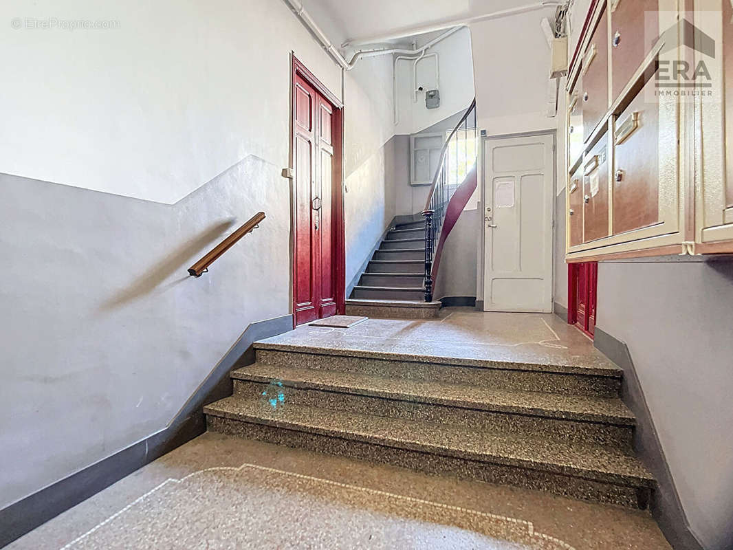 Appartement à MARSEILLE-4E