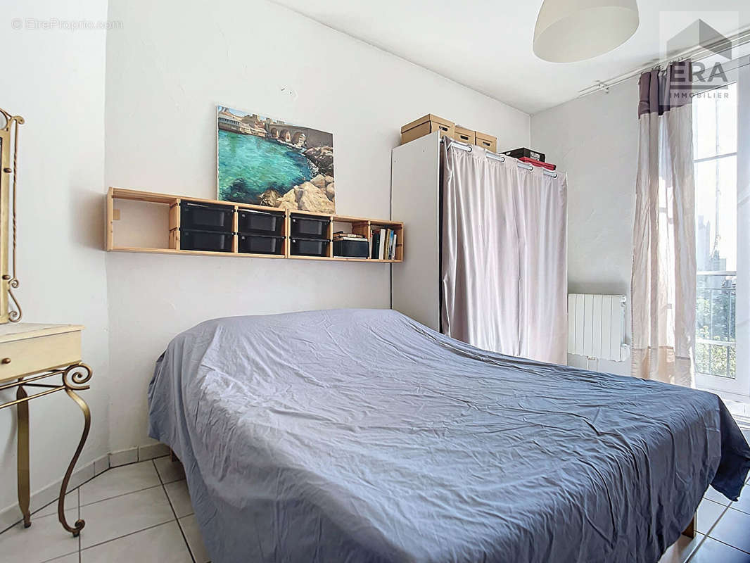 Appartement à MARSEILLE-4E