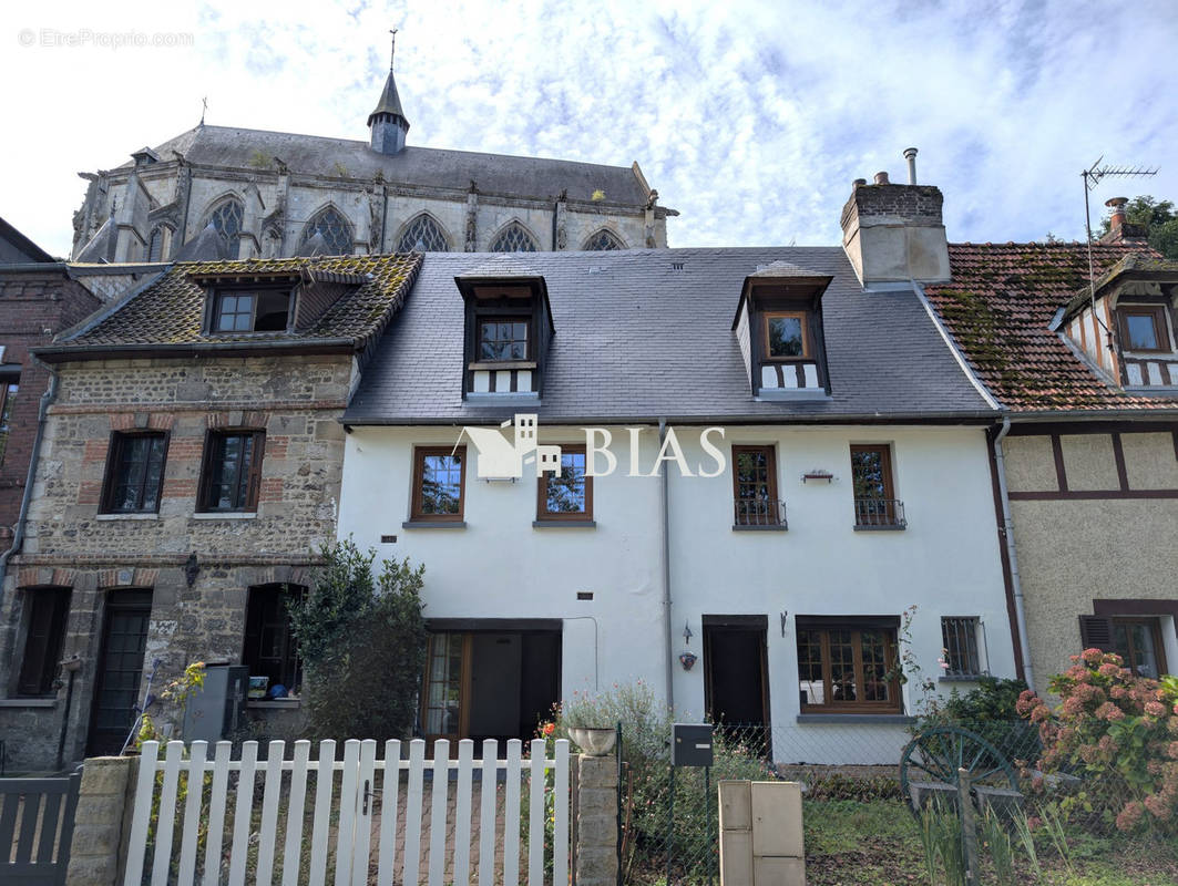 Maison à PONT-DE-L&#039;ARCHE