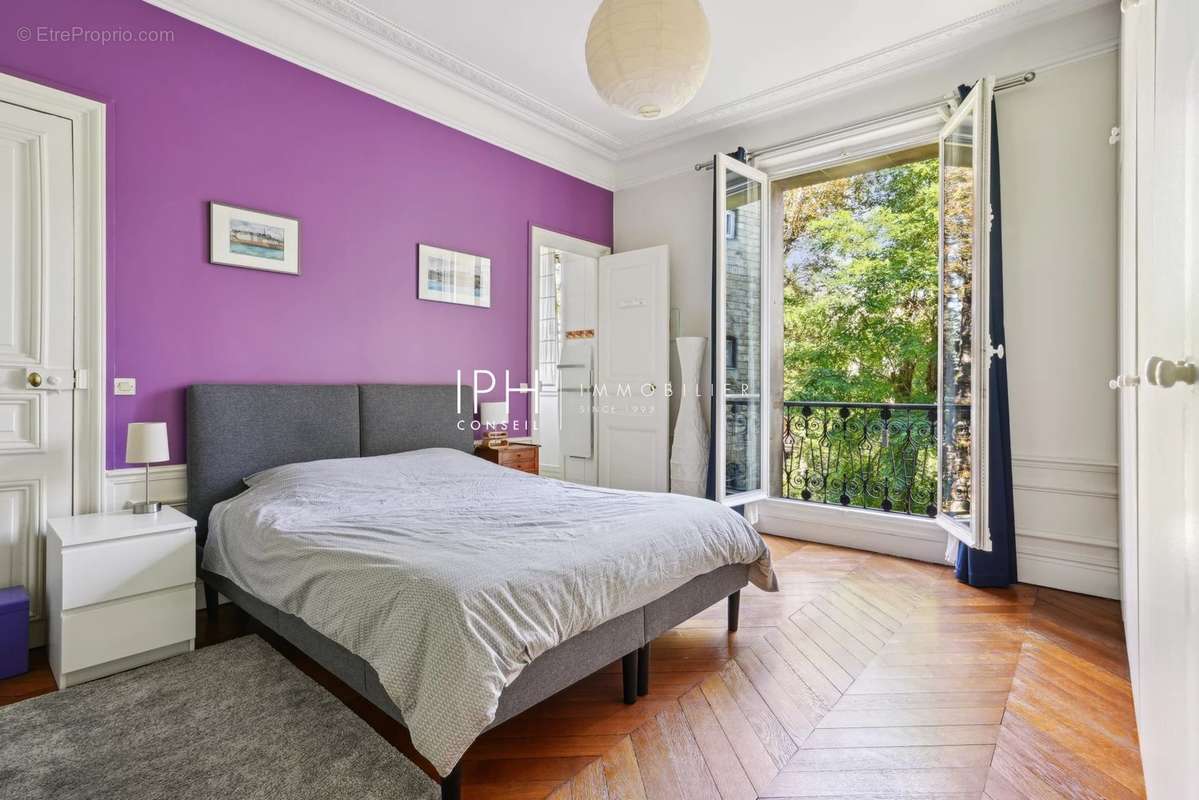 Appartement à NEUILLY-SUR-SEINE