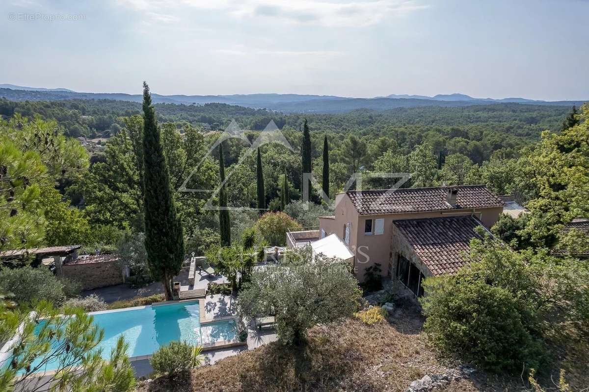 Maison à FAYENCE