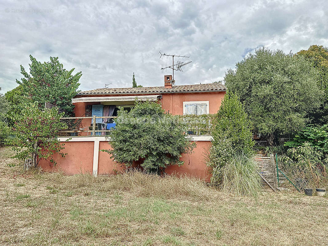 Maison à CALLIAN