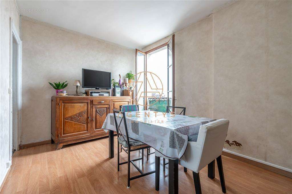 Appartement à NOGENT-SUR-MARNE