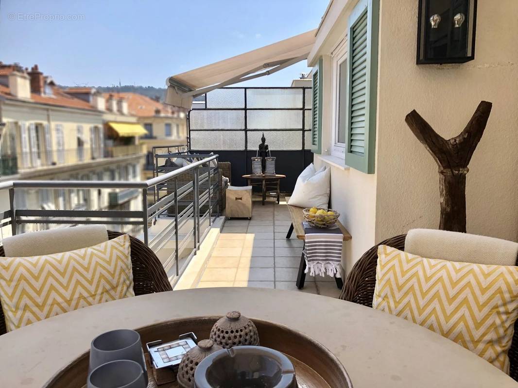 Appartement à NICE