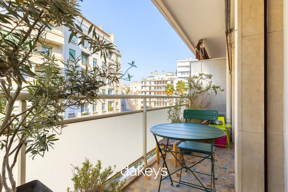 Appartement à MARSEILLE-8E