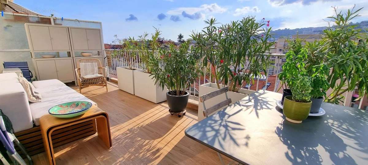 Appartement à NICE