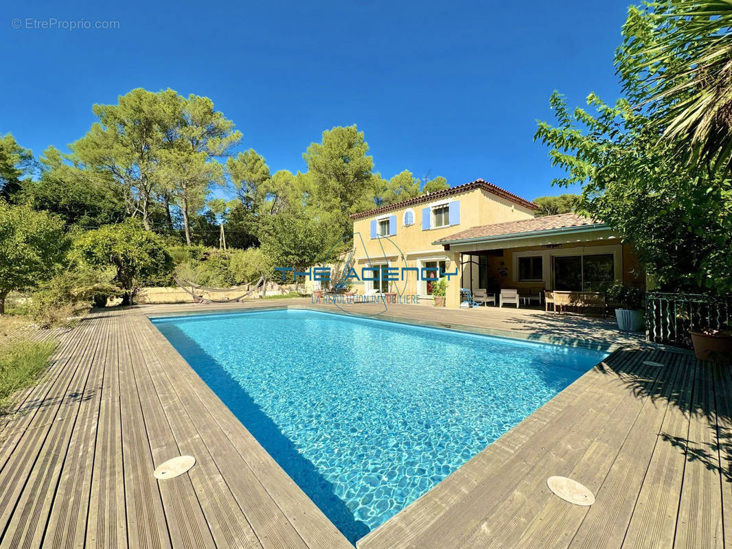 Maison à LA BOUILLADISSE