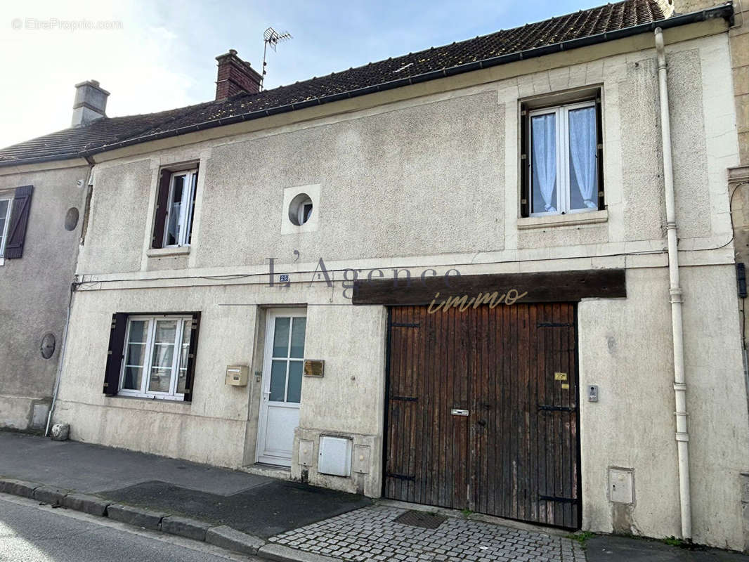 Appartement à GOUVIEUX