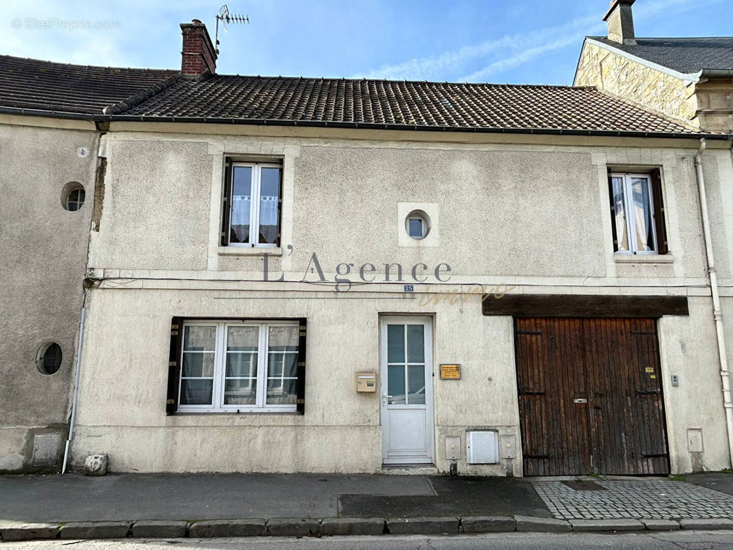 Appartement à GOUVIEUX