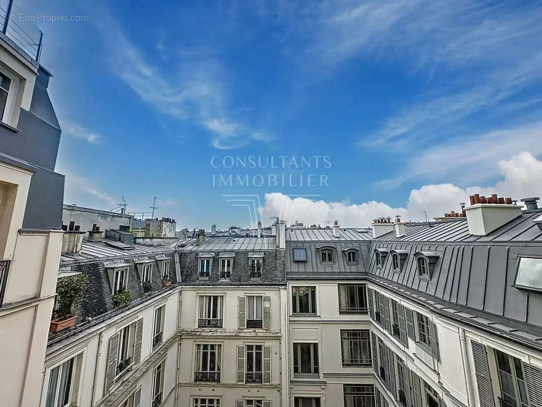 Appartement à PARIS-8E